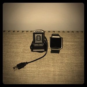 Fitbit Blaze watch, band (small), charging station